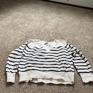 Old Navy Striped V-Neck Sweater in Black and Cream